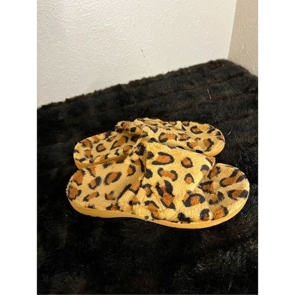 Cheetah  Plantar Fasciitis Fuzzy House  Slippers 42 11.5 - Picture 1 of 5